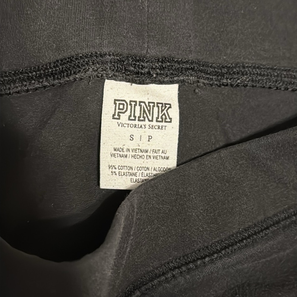PINK Victoria's Secret Black Leggings - Picture 2 of 3